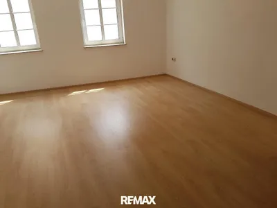 1-Zimmer-Wohnung mieten in Braunau am Inn – 32 m², € 381 – Bild 2 von 2