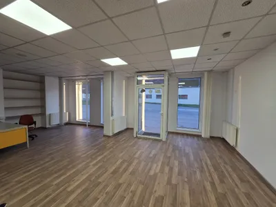 Gewerbeimmobilie mieten in Horn – 115 m², € 599