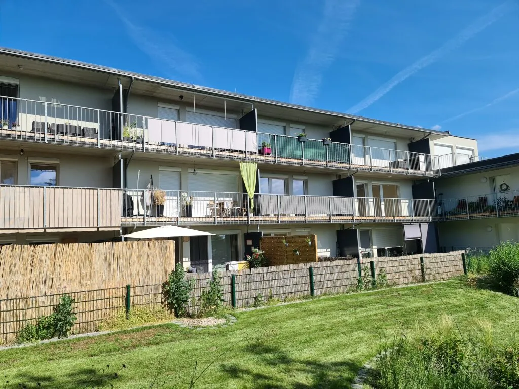 Top-Neubauwohnung | Balkon mit Fernblick | Garage - Ansicht 3