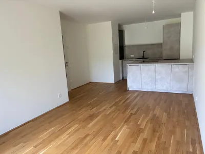Traumhafte 3-Zimmer-Gartenwohnung mit großer Terrasse & Eigengarten – Bild 3