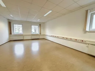 10-Zimmer-Gewerbeimmobilie mieten in Wiener Neustadt – 313 m², € 3.827 – Bild 11 von 25