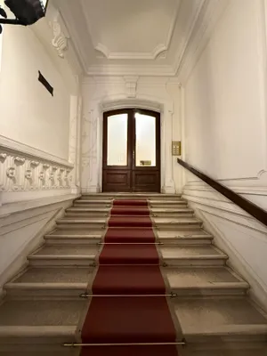 5-Zimmer-Wohnung mieten in Wien – 232,9 m², € 7.147 – Bild 51 von 51