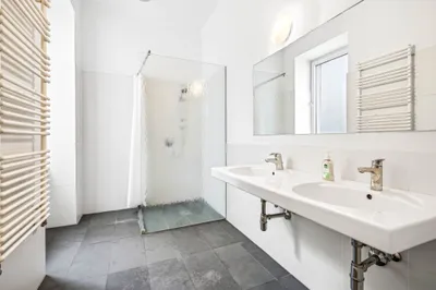 5-Zimmer-Gewerbeimmobilie mieten in Wien – 179 m², € 22 – Bild 15 von 18