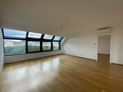 Wünderschöne 4-Zimmer Wohnung im Dachgeschoss – Bild 3