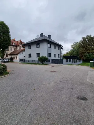 7-Zimmer-Gewerbeimmobilie kaufen in Sankt Pölten Land – 230 m², € 690.000