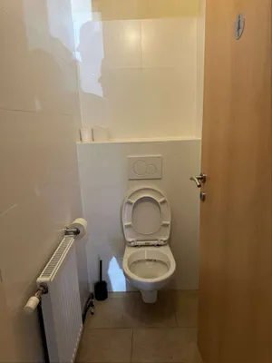 Gewerbeimmobilie mieten in Mistelbach – 401 m², € 6 – Bild 9 von 23