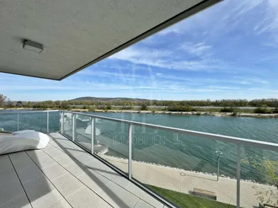 Traumhafte Terrassenwohnung in der "Ersten Reihe" am Wasser – Bild 3
