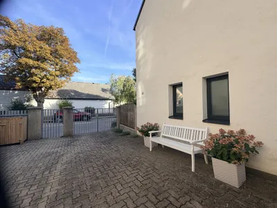 5-Zimmer-Wohnung mieten in Baden – 150 m², € 2.350 – Bild 9 von 23