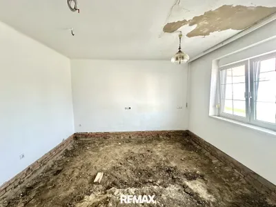 2-Zimmer-Haus kaufen in Mistelbach – 100 m², € 115.000 – Bild 7 von 19