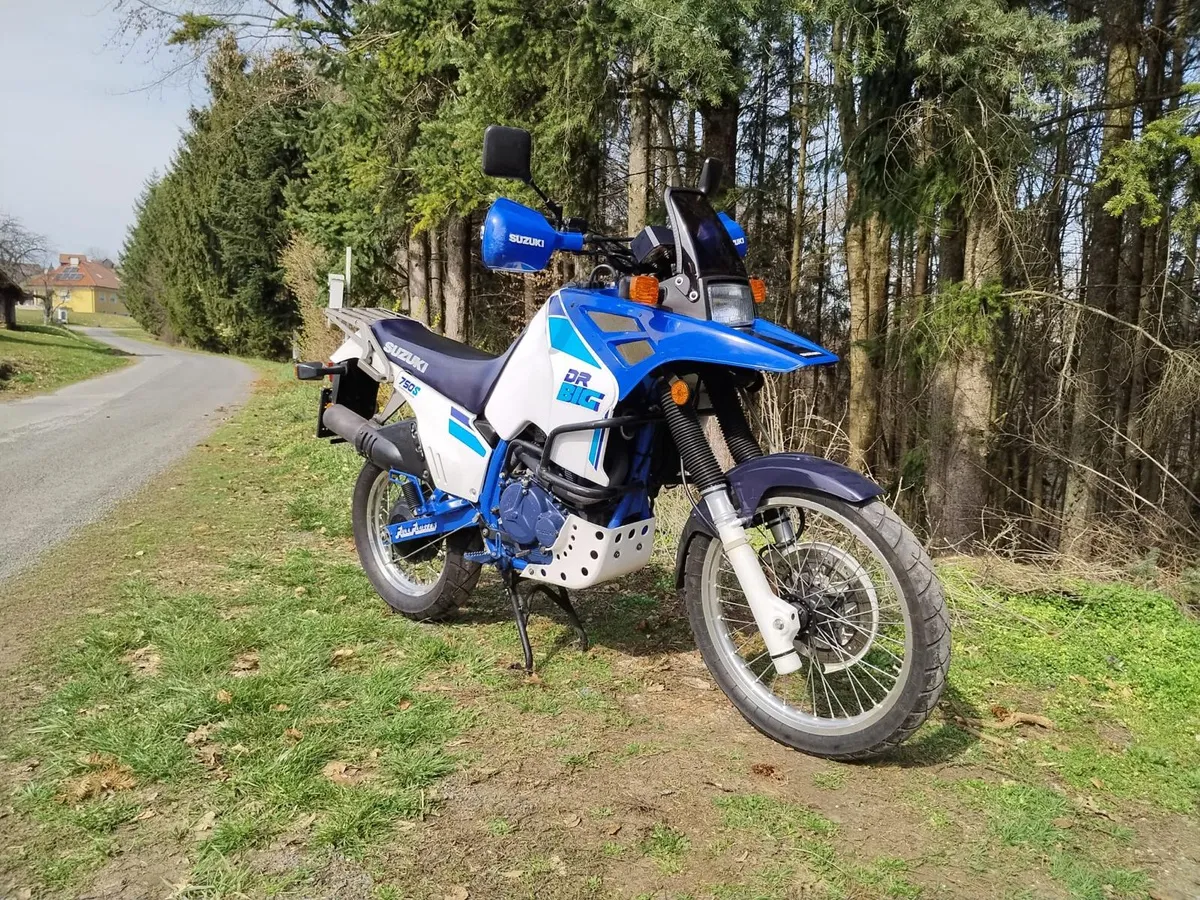 Suzuki DR