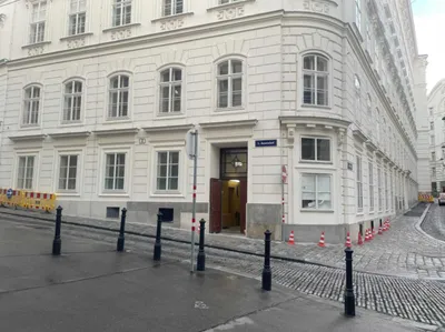 Gewerbeimmobilie mieten in Wien – 229 m², € 25 – Bild 1 von 7