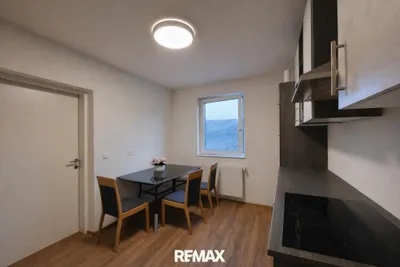 9-Zimmer-Gewerbeimmobilie kaufen in Linz Land – 210 m², € 560.000 – Bild 8 von 14