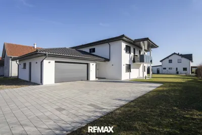 6-Zimmer-Haus kaufen in Braunau am Inn – 231 m², € 795.000 – Bild 4 von 42