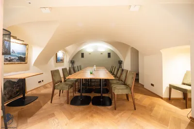 Gewerbeimmobilie kaufen in Wiener Neustadt – 1 714 m² – Bild 13 von 68