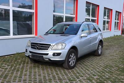 Mercedes-Benz M-Klasse ML 280 CDI 4MATIC Aut. DPF |NUR EXPORT / HÄNDLER