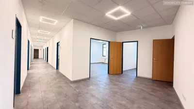 10-Zimmer-Gewerbeimmobilie mieten in Wien – 377 m², € 5.429 – Bild 1 von 26