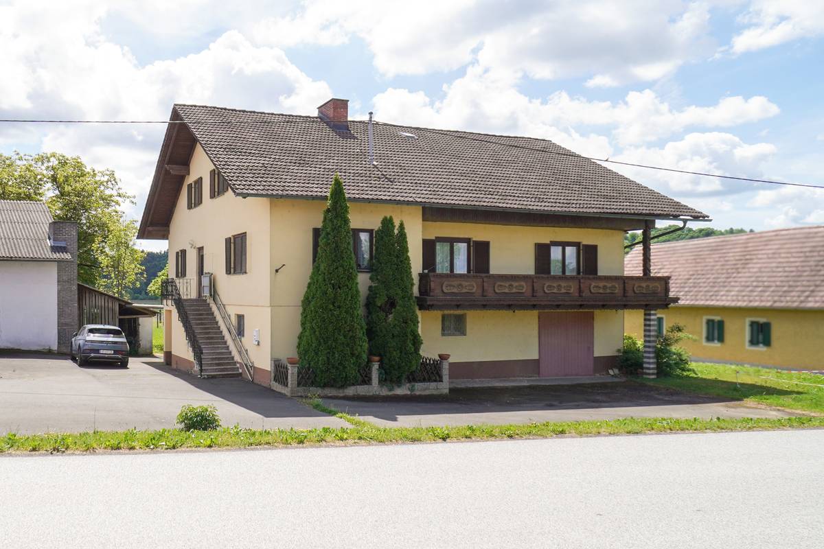 Nähe Riegersburg: Wohnhaus mit geräumigen Nebengebäuden und großem Garten - Ansicht 3