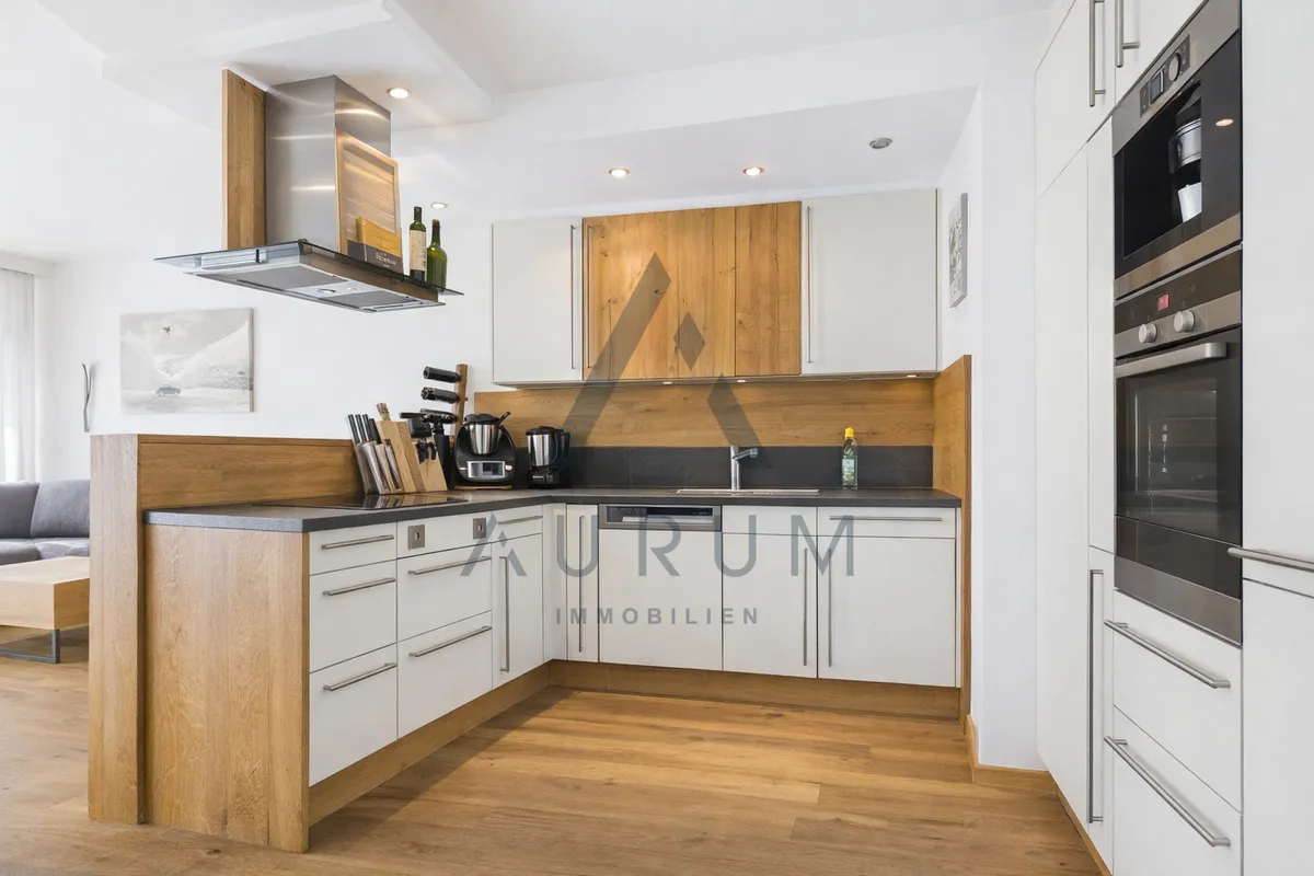 Miete: Möbliertes Reihenhaus mit Garten, Sauna und Hahnenkamm-Blick - Ansicht 3