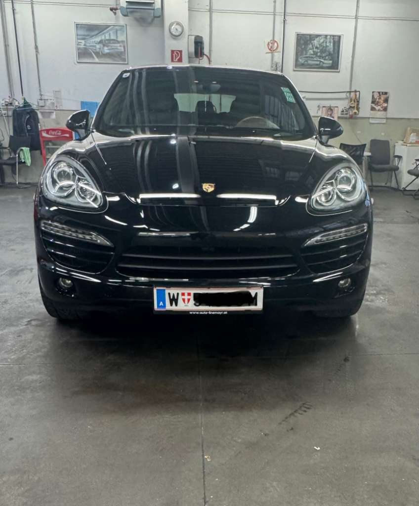 Porsche Cayenne II 3,0 Diesel 92A mit 22"Lombartho Felgen SUV / Geländewagen