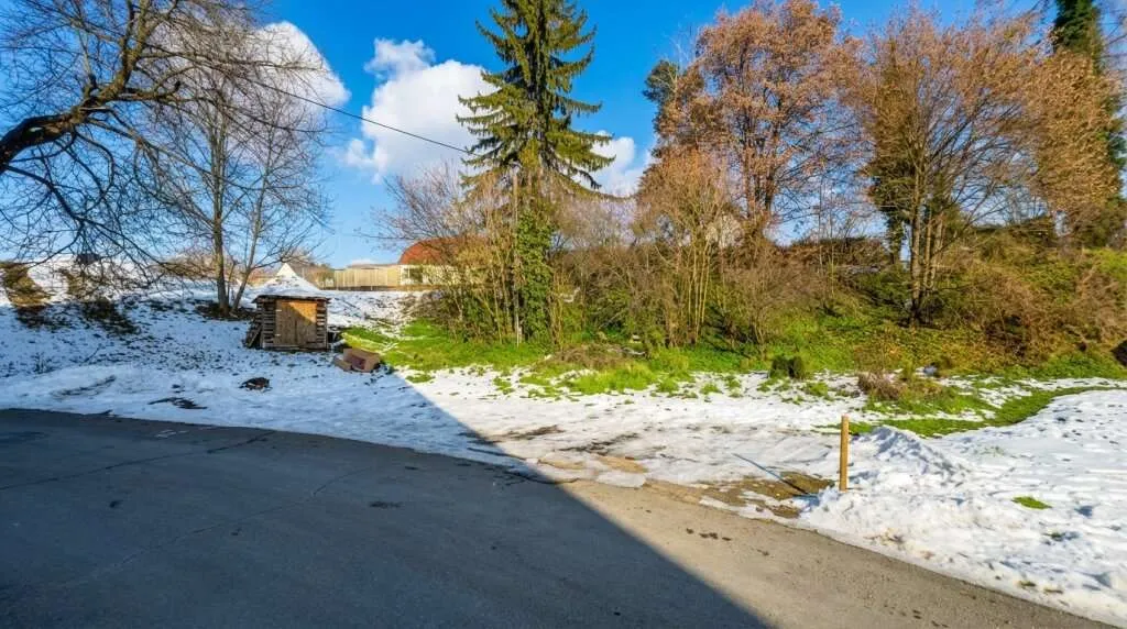Zentrale Baugrundstücke in begehrter Lage von Klagenfurt-Annabichl - Radharc 2