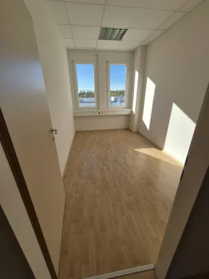 3-Zimmer-Gewerbeimmobilie mieten in Baden – 75 m², € 893 – Bild 7 von 10