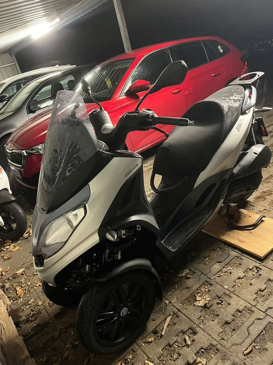 Piaggio MP3