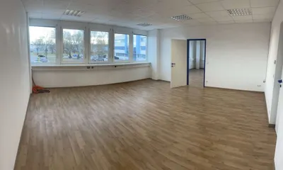 2-Zimmer-Gewerbeimmobilie mieten in Baden – 87 m², € 1.030 – Bild 3 von 5