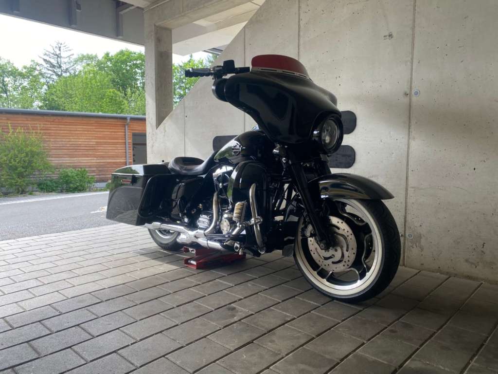 Harley-Davidson Street Glide FLHX Tourer