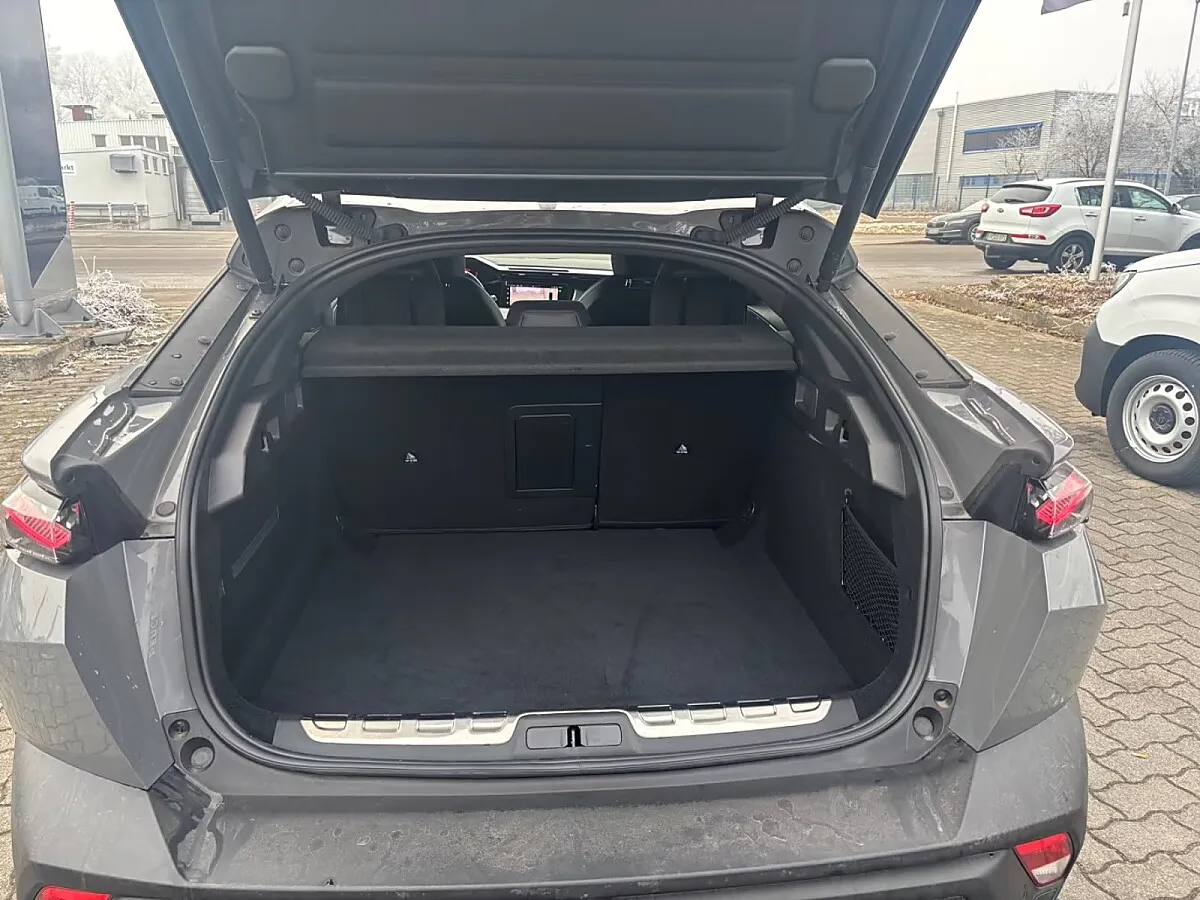Peugeot 408 1.2 Puretech 130 GT (EURO 6d) – Bild 8
