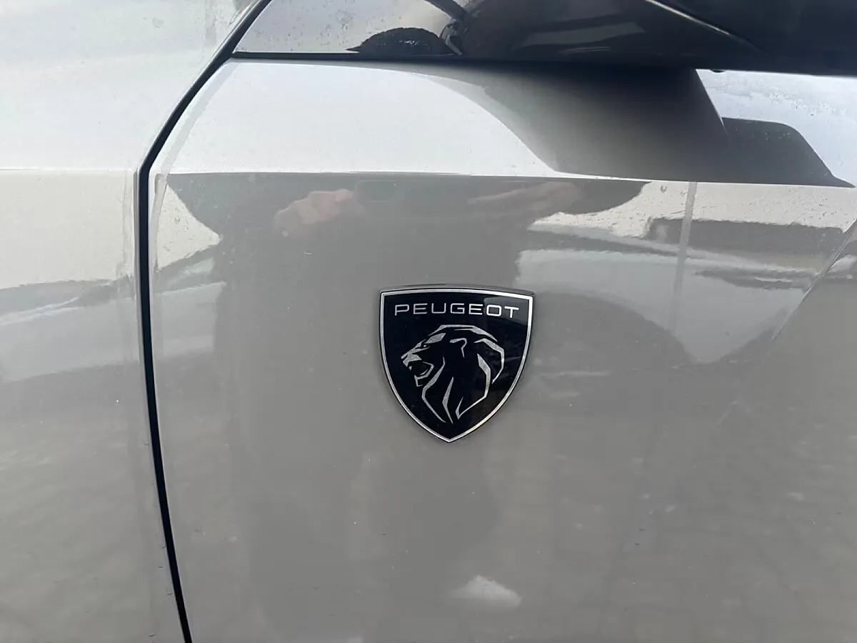 Peugeot 408 1.2 Puretech 130 GT (EURO 6d) – Bild 6