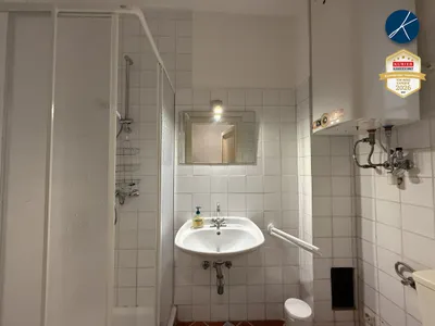9-Zimmer-Haus mieten in Krems Land – 320 m², € 1.800 – Bild 9 von 21