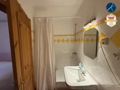 9-Zimmer-Haus mieten in Krems Land – 320 m², € 1.800 – Bild 11 von 21