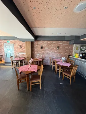 3-Zimmer-Gewerbeimmobilie mieten in Salzburg Stadt – 200 m², € 2.400 – Bild 6 von 19