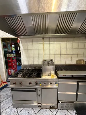 3-Zimmer-Gewerbeimmobilie mieten in Salzburg Stadt – 200 m², € 2.400 – Bild 18 von 19