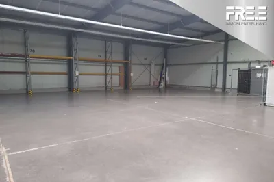 Gewerbeimmobilie mieten in Sankt Pölten Land – 250 m², € 7 – Bild 2 von 3