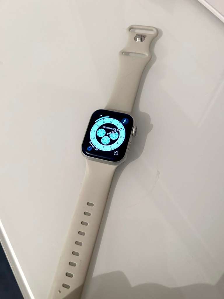 Apple Watch Series on sale 4 Silver 40mm