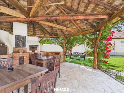5-Zimmer-Haus kaufen in Neusiedl am See – 185 m², € 399.900 – Bild 2 von 18