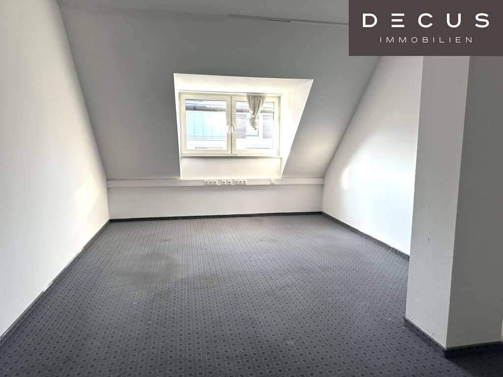| GEKÜHLTES DACHGESCHOSS-BÜRO mit Terrasse | unmittelbare U-Bahn-Nähe - Ansicht 2