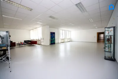 10-Zimmer-Gewerbeimmobilie mieten in Wien – 545 m², € 6.813 – Bild 6 von 30
