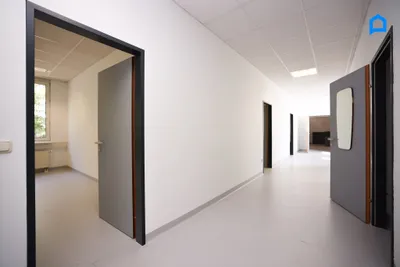 10-Zimmer-Gewerbeimmobilie mieten in Wien – 545 m², € 6.813 – Bild 15 von 30