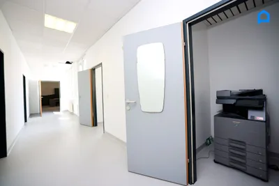 10-Zimmer-Gewerbeimmobilie mieten in Wien – 545 m², € 6.813 – Bild 14 von 30