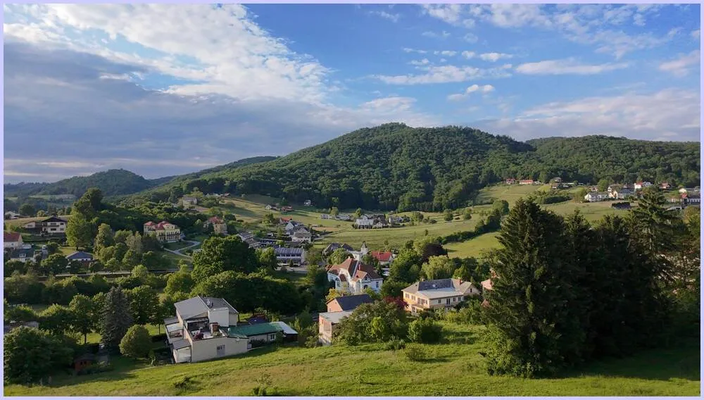 Top Anlegerwohnungen oder Ferienwohnungen in bester Lage. Verschiedene Größen, Lift, Terrassen, TG. - Ansicht 2