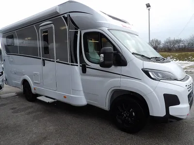 Teilintegriertes Wohnmobil Dethleffs Just Camp T6812 EB Active