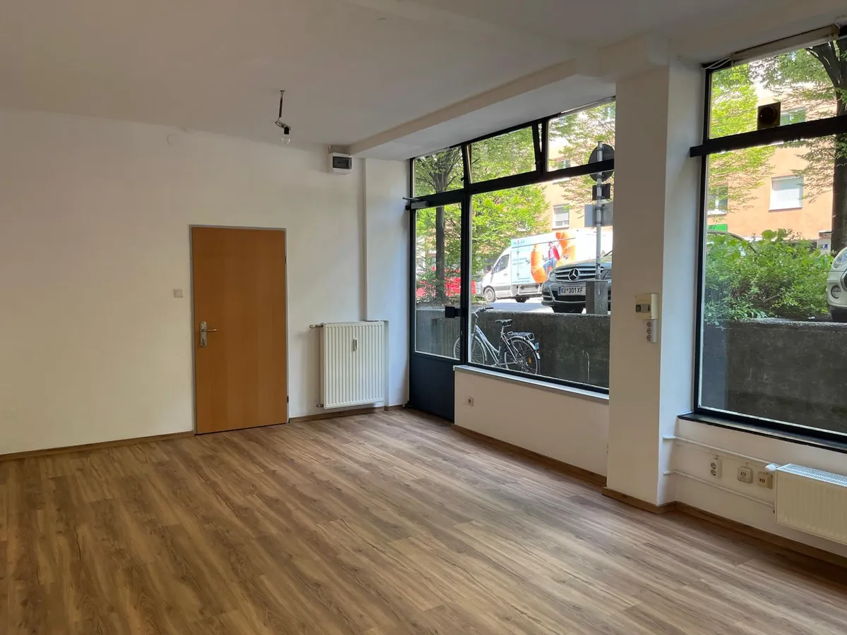 Geschäftslokal ca. 35 m² in zentraler Lage - Wasseranschluss - E-Kiosk/ Automatenshop bereits eingereicht - Ansicht 3