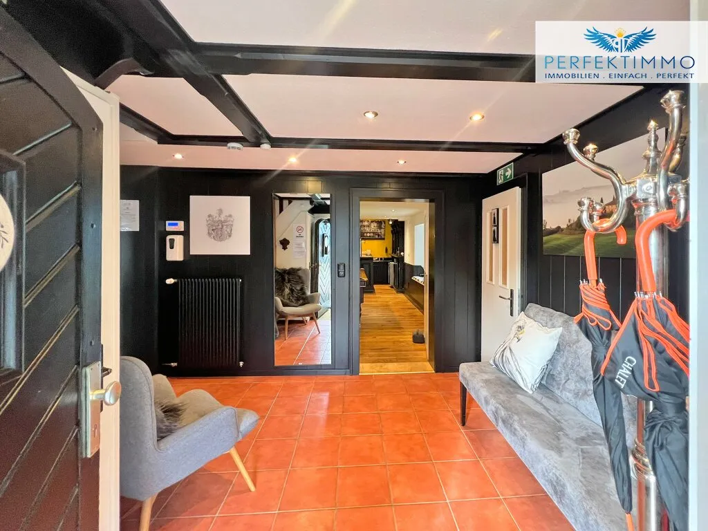 Apartmenthaus mit 6 Schlafzimmern - attraktive Anlagechance - Ansicht 3