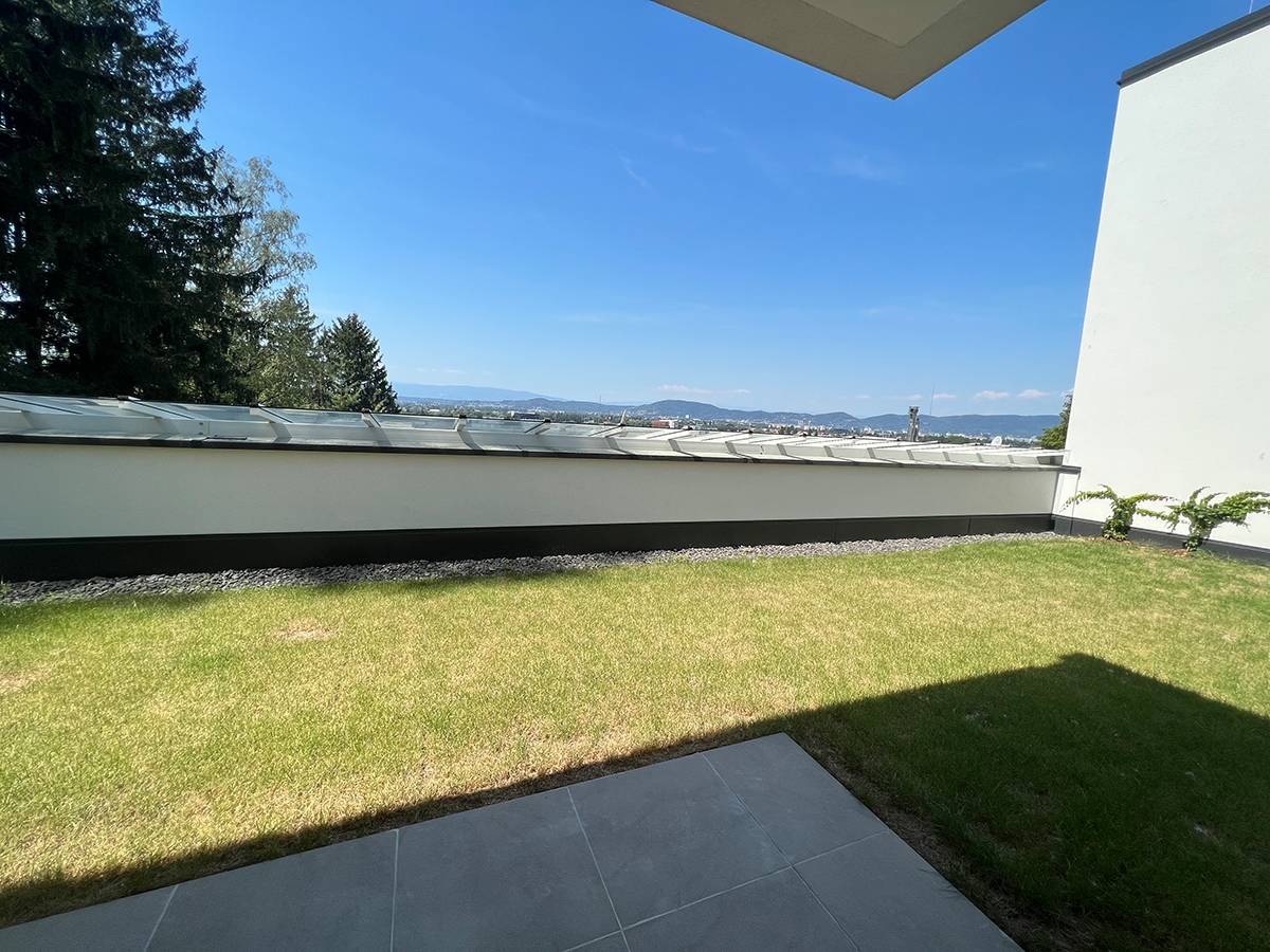 Exklu­sive Hause­tage mit Panora­ma­blick, Garten & Stadt­lage - Wohnen wie im eigenen Haus" - Ansicht 2