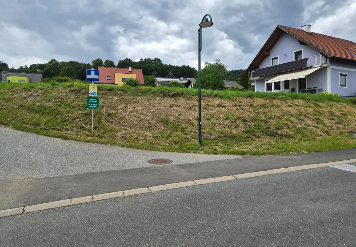 Ruhiges Grundstück in perfekter Lage - Ansicht 2