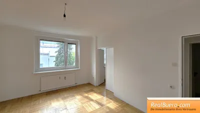 GRÜNRUHELAGE IN DER SCHWEIZERTALGASSE HÖHE ERZBISCHOFGASSE