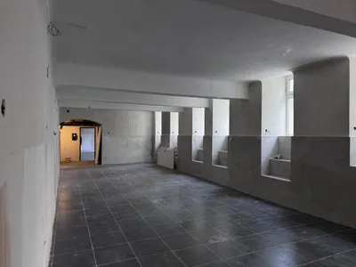 Gewerbeimmobilie mieten in Wien – 220 m², € 2.300 – Bild 1 von 11