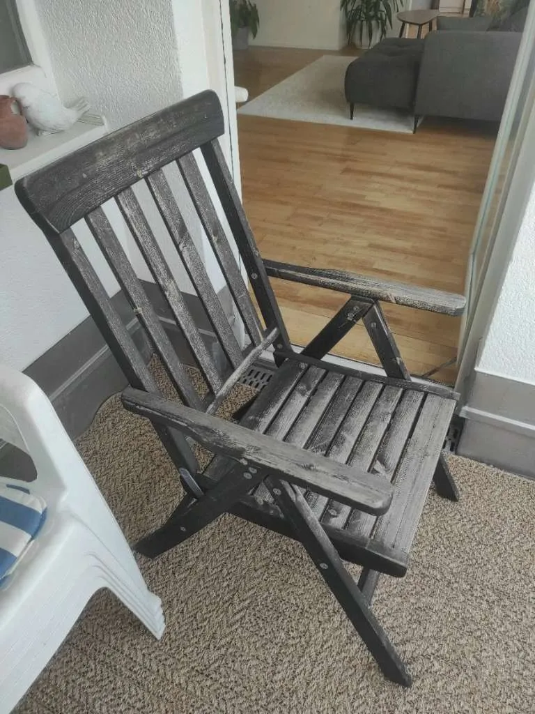 Ikea Ängsgö Gartenstuhl Gartensessel Hochlehner außen, faltbar Balkonsessel Balkonstuhl Liegestuhl Holz Gartenmöbel, € 20,- (1230 Wien)